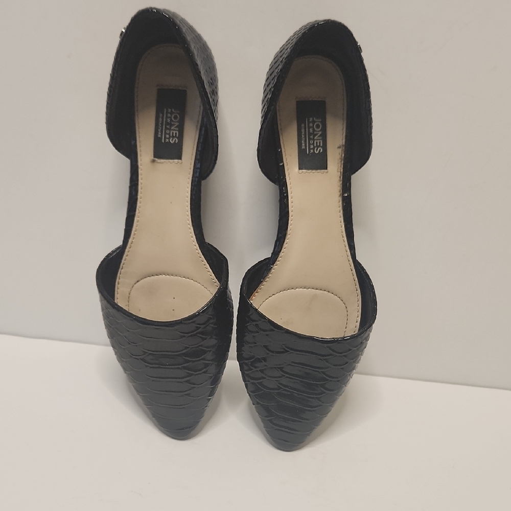 Jones New York Signature Woman's Black Seneca Pointed Ballet Flat Shoe Size 6.5